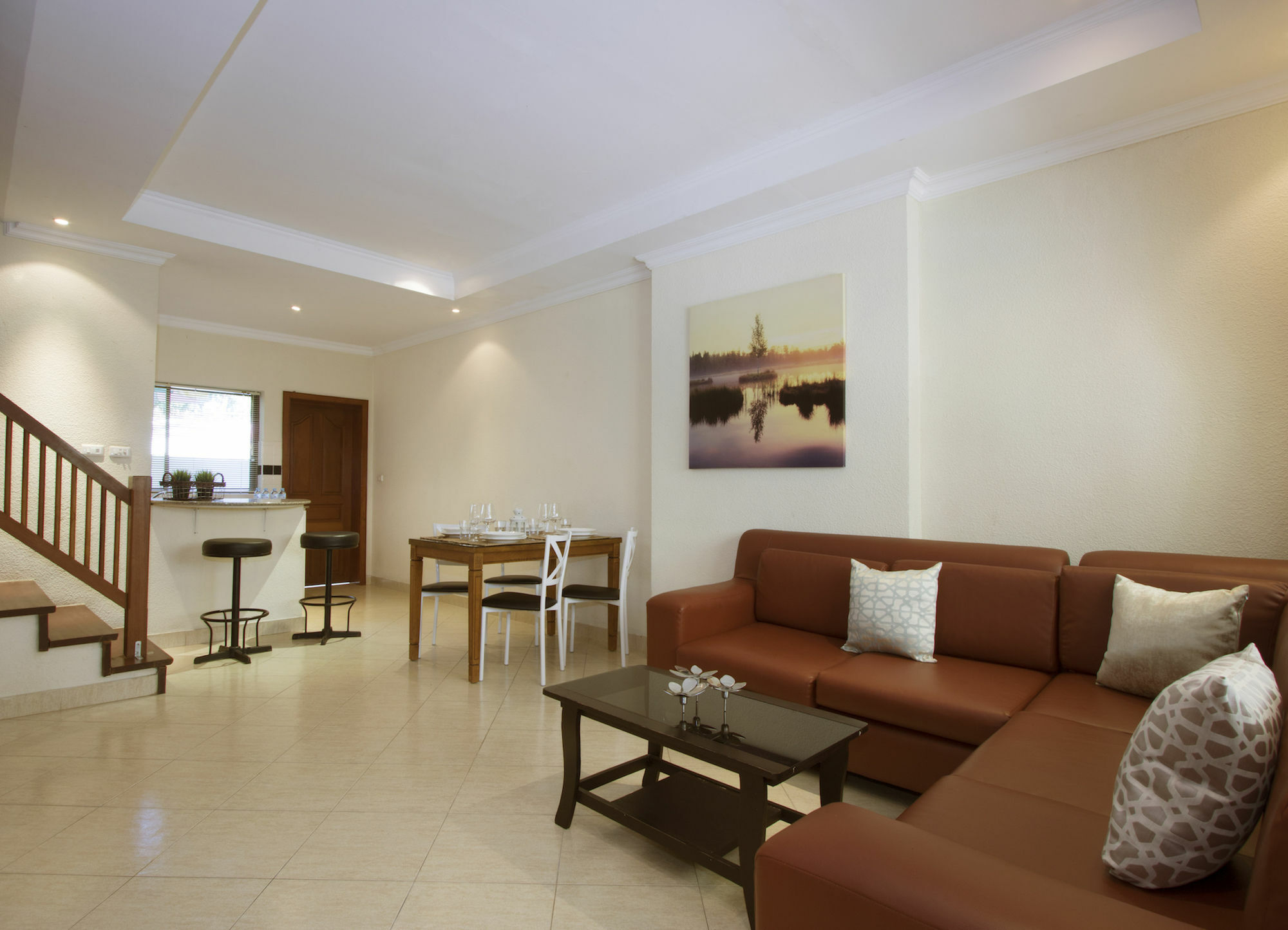 Ashford Villas Cosy Beach Pattaya Bagian luar foto
