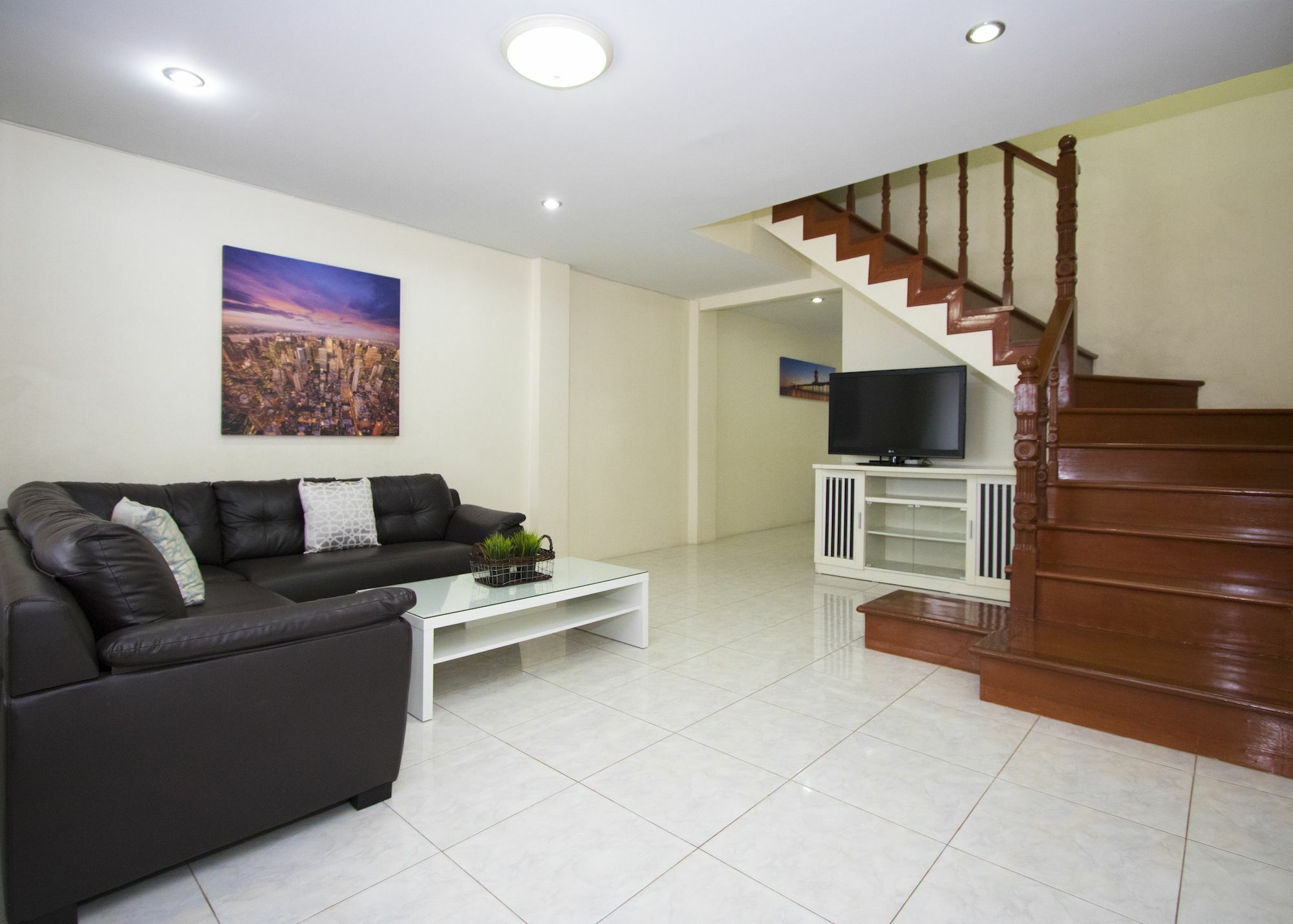 Ashford Villas Cosy Beach Pattaya Bagian luar foto