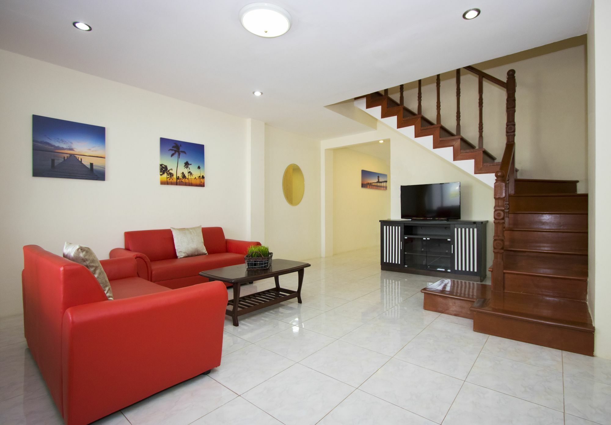 Ashford Villas Cosy Beach Pattaya Bagian luar foto