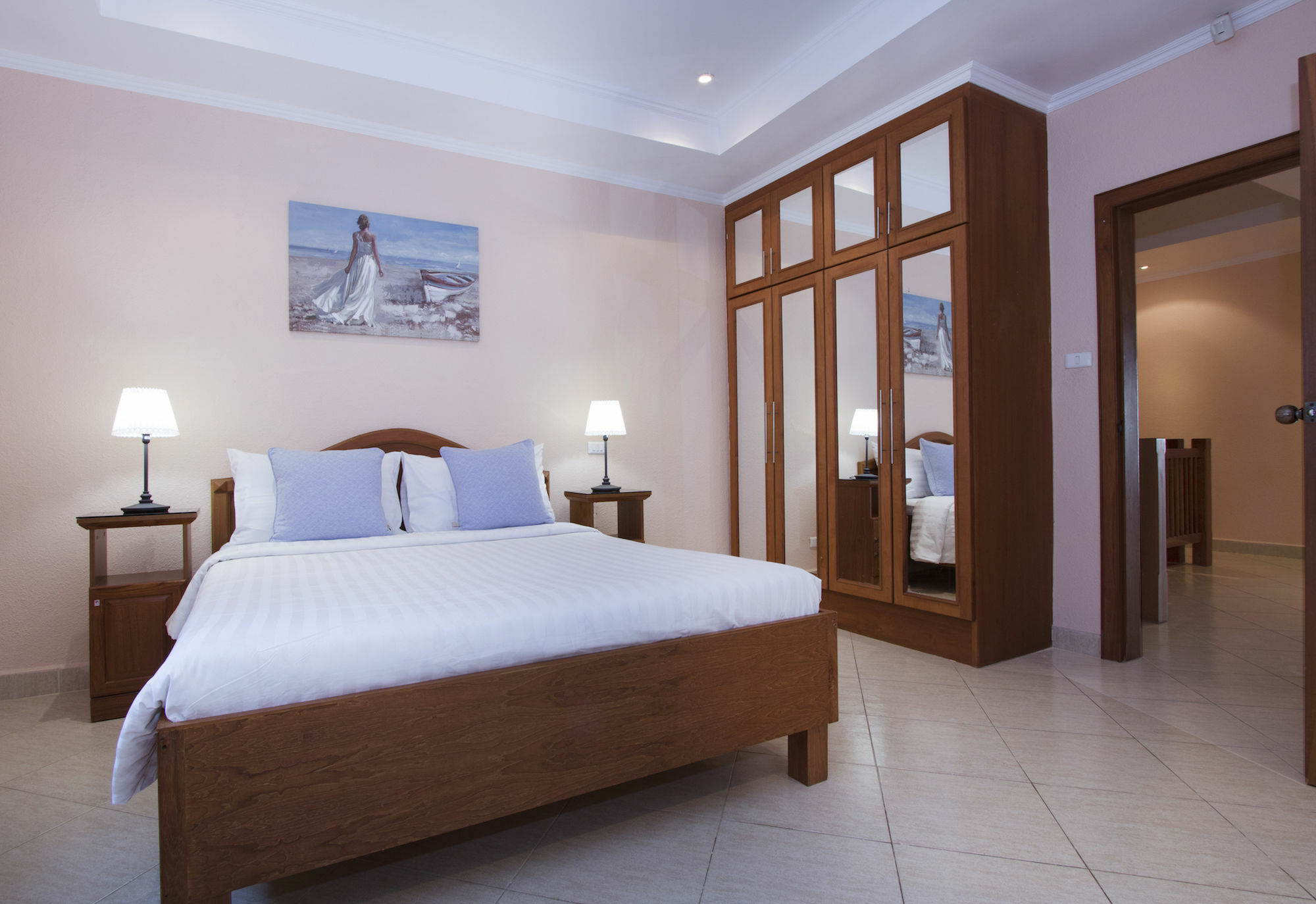 Ashford Villas Cosy Beach Pattaya Bagian luar foto