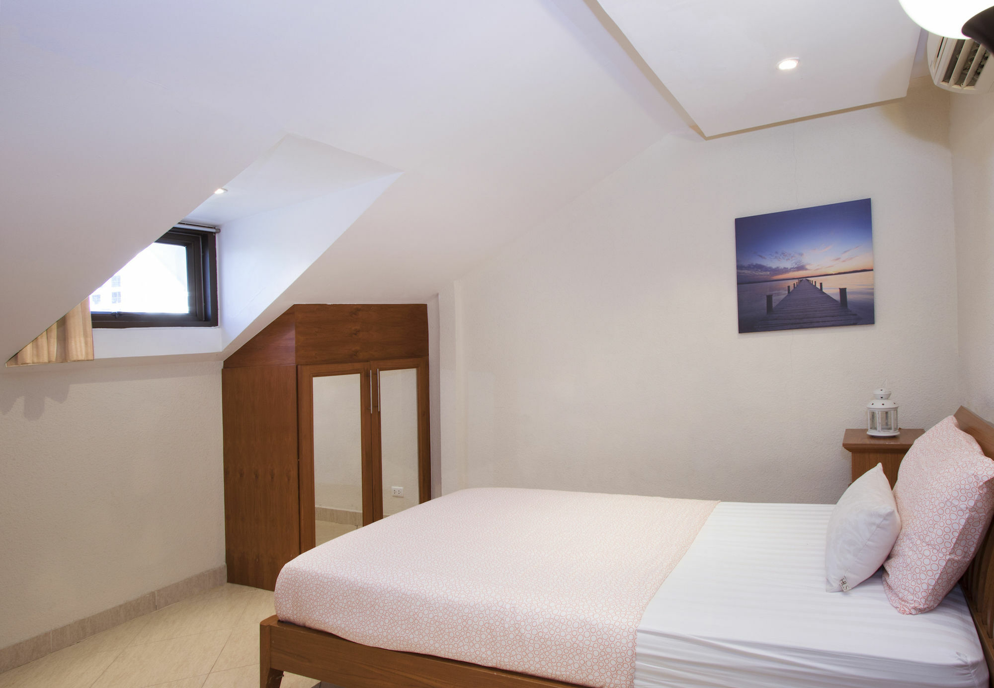 Ashford Villas Cosy Beach Pattaya Bagian luar foto